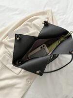 ⁦Sac à bandoulière à motif floral avec motif de patch de lettre⁩ - الصورة ⁦5⁩