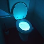 ⁦Lampe LED Décorative Étanche avec Capteur de Mouvement pour Toilettes⁩ - الصورة ⁦2⁩