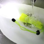 ⁦Lampe Torche Sous-Marine Étanche jusqu’à 25 mètres - مصباح تحت السباحة تحت الماء⁩ - الصورة ⁦6⁩
