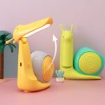 ⁦Lampe Veilleuse Escargot Mignonne LED avec Porte-stylo - مصباح على شكل حلزون لمكتب الأطفال⁩ - الصورة ⁦3⁩