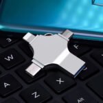 ⁦Clé USB 256GB i-Flash - 4 en 1 (Lightning + Micro + USB et Type-C Ports )⁩ - الصورة ⁦3⁩