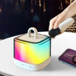 ⁦Microphone karaoké sans fil multifonctionnel haut-parleur Bluetooth (U16)⁩ - الصورة ⁦4⁩