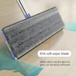 ⁦Balai à Pulvérisation Auto-nettoyant et à Essorage – ممسحة رش ذاتية التنظيف والعصر⁩ - الصورة ⁦3⁩