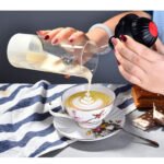 ⁦Mousseur à lait électrique Efficace pour les liquides chauds et froids.⁩ - الصورة ⁦3⁩