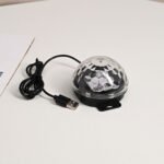 ⁦Boule en Cristal Lumineuse à 6 Couleurs - Effet Magique⁩ - الصورة ⁦3⁩