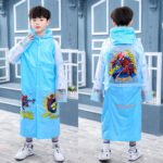 ⁦Capuchon De pluie imperméable motif disney avec capuche et couvre cartable pour enfants  V2 (8ans-12ans)⁩ - الصورة ⁦3⁩