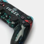 ⁦SONY DualShock Manette PS4 Sans Fil, Batterie Rechargeable (High Copy) – Edition FIFA⁩ - الصورة ⁦5⁩