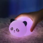 ⁦Lampe Tactile en Silicone Rechargeable USB - Veilleuse Enfant Panda⁩ - الصورة ⁦7⁩