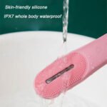 ⁦Appareil de Soin du Visage en Silicone nettoie les pores et les points noirs - فرشاة تنظيف الوجه بخاصية الإهتزاز⁩ - الصورة ⁦2⁩