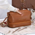 ⁦Grande Trousse de Maquillage et Pinceaux Imperméable à Double Couche - حقيبة أغراض التجميل⁩ - الصورة ⁦7⁩