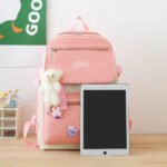 ⁦Ensemble de sacs d’école Kawai pour adolescents 4Pcs CLBD V1 Rose – محفظة 4 قطع كاواي وردي⁩ - الصورة ⁦6⁩