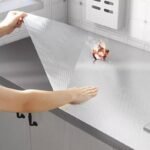 ⁦Autocollant d'aluminium auto-adhésif 5M Anti-l'huile pour cuisine⁩ - الصورة ⁦8⁩