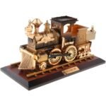 ⁦Boîte à Musique Locomotive Mobile en Bronze – علبة موسيقى قاطرة متحركة⁩ - الصورة ⁦4⁩