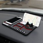 ⁦Support de téléphone antidérapant  4en1 Multifonctionnel en Silicone pour Tableau de Bord de Voiture - حامل هاتف لوحة سيارة من السيليكون متعدد الوظائف⁩ - الصورة ⁦4⁩
