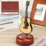 ⁦Mini instrument de musique rétro GUITARE, boîte à musique Décoration⁩ - الصورة ⁦2⁩