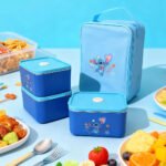 ⁦Lunch Box avec Sac Isotherme Design Cartoon 3 Compartiments Alimentaires - حافظة أطعام للأطفال 3 طبقات⁩ - الصورة ⁦6⁩