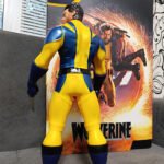 ⁦Wolverine Figurine Géant 30cm en PVC⁩ - الصورة ⁦4⁩