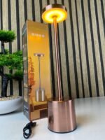 ⁦Lampe de table LED tactile rechargeable 3 couleurs design classique - مصباح ديكور بعدة درجات ضوئية⁩ - الصورة ⁦7⁩