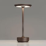 ⁦Lampe de table rechargeable sans fil finition de haute qualité LED 3 couleurs – مصباح ديكور بعدة درجات ضوئية⁩ - الصورة ⁦2⁩