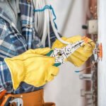 ⁦Pince à dénuder multifonction avec testeur de tension – أداة تجريد الأسلاك متعددة الوظائف⁩ - الصورة ⁦8⁩