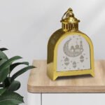 ⁦Lanterne de Ramadan Dorée LED Design Traditionnel avec Silhouette – فانوس مضيء لشهر رمضان⁩ - الصورة ⁦7⁩