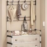 ⁦Porte-chaussures à 3 niveaux avec 8 crochets doubles pour l'entrée - علاقة ملابس ومنظم أحذية⁩ - الصورة ⁦3⁩