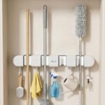 Support mural pour balai avec Crochets pour serpillière - حامل مكنسات التنظيف