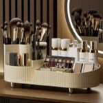 ⁦Organisateur de Maquillage Rotatif à 360° Deux Zones - منظم المكياج والأدوات الدوار 360 درجة⁩ - الصورة ⁦9⁩