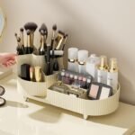 ⁦Organisateur de Maquillage Rotatif à 360° Deux Zones - منظم المكياج والأدوات الدوار 360 درجة⁩ - الصورة ⁦3⁩