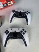 ⁦TV Box & Game Console M77 Ultra HD avec Deux Manettes et Télécommande - جهاز الترفيه والألعاب المتكامل⁩ - الصورة ⁦10⁩