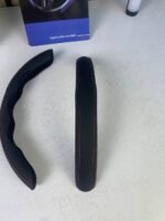 ⁦Protections de Volant Sportives en Simili Cuir 2Pcs - أغطية مقود السيارة الرياضية من الجلد⁩ - الصورة ⁦3⁩