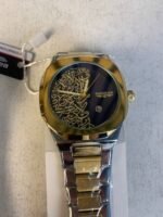 ⁦Montre Élégante avec Cadran en Calligraphie Arabe (3D Relief) - ساعة يد كلاسيكية بالخط العربي ثلاثي الأبعاد D⁩ - الصورة ⁦2⁩