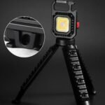 ⁦Mini Lampe de Poche COB LED Portable Rechargeable avec Trépied - مصباح متعدد الوظائف مع حامل⁩ - الصورة ⁦7⁩