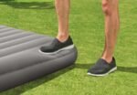 ⁦Matelas GonflableTechnologie Fiber-Tech avec Pompe à Pied Intégrée Intex 64761 - فرشة إنتكس الهوائية الكلاسيكية الفردية بمضخة قدم مدمجة⁩ - الصورة ⁦3⁩