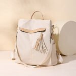 ⁦Sac à Dos Femme Élégant et Tendance Style Chic Couleur Beige SACKDS26BG - حقيبة ظهر نسائية عصرية بتصميم أنيق متعددة الاستخدامات⁩ - الصورة ⁦5⁩