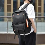 ⁦Sac à Dos Ergonomique et Imperméable Port USB Intégré Noir SACHM02N - حقيبة ظهر متعددة الوظائف للعمل والسفر مع منفذ شحن⁩ - الصورة ⁦3⁩