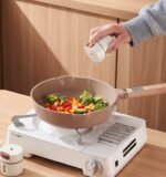 ⁦Pots à Épices Magnétiques Couvercle Transparent Fixation Au Mur 4Pcs - علب توابل مغناطيسية لحفظ البهارات وتنظيم المطبخ⁩ - الصورة ⁦9⁩
