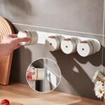⁦Pots à Épices Magnétiques Couvercle Transparent Fixation Au Mur 4Pcs - علب توابل مغناطيسية لحفظ البهارات وتنظيم المطبخ⁩ - الصورة ⁦3⁩