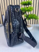 ⁦Sac à Dos Femme en Cuir Tressé Élégant avec Ceinture D'Épaule Convertible - حقيبة ظهر جلدية للنساء بتصميم فاخر⁩ - الصورة ⁦4⁩